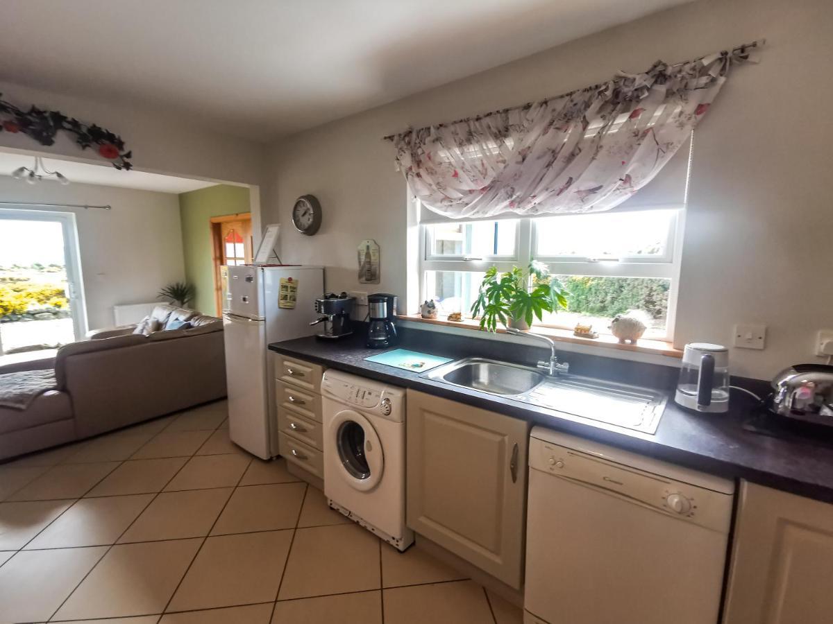 Causeway Coast Country Cottage, Pet-Friendly Ballycastle Exterior foto